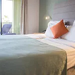 Golden Beach Hotel