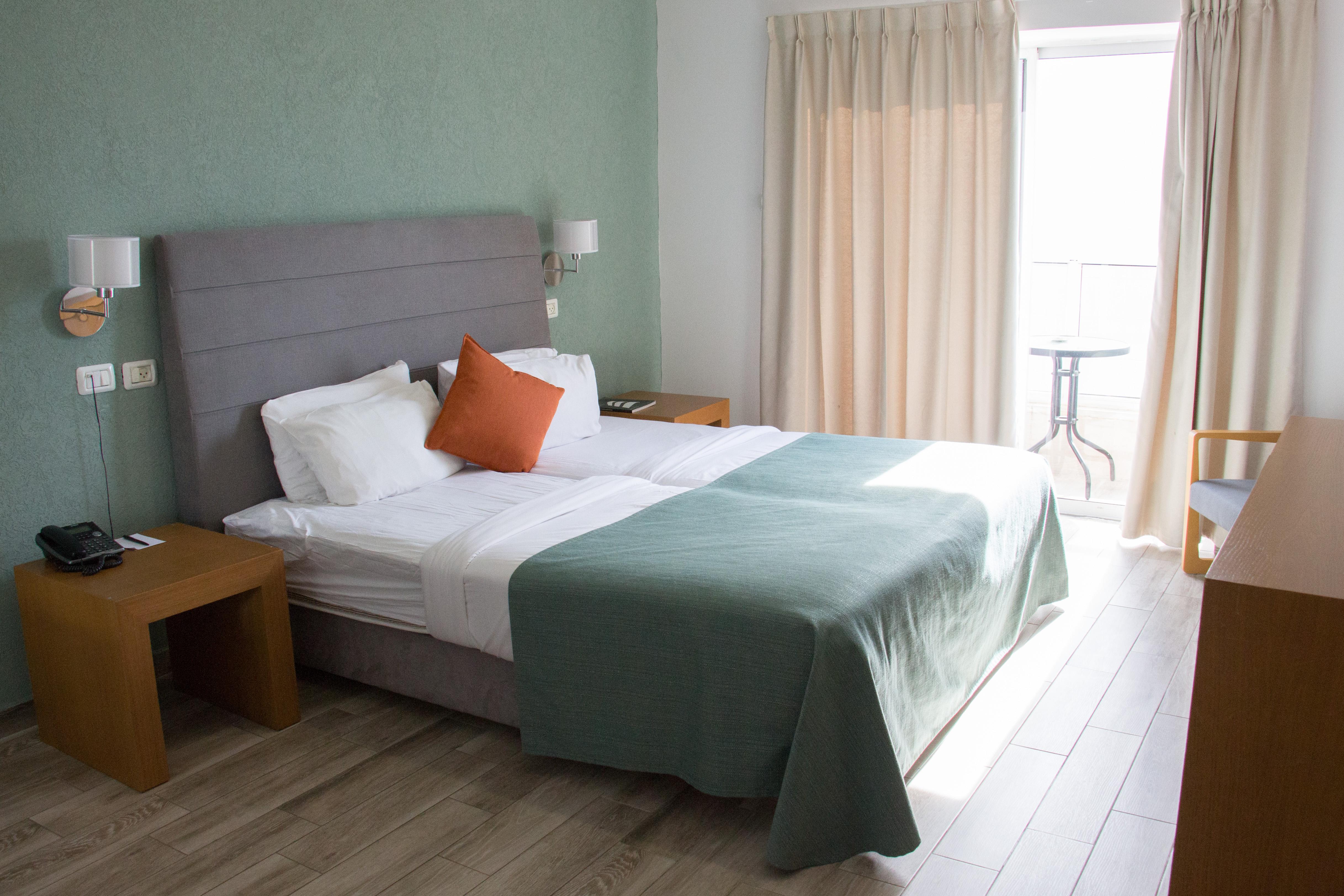 Golden Hotel 3*
